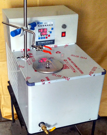 2L/-80℃低溫恒溫?cái)嚢璺磻?yīng)浴槽